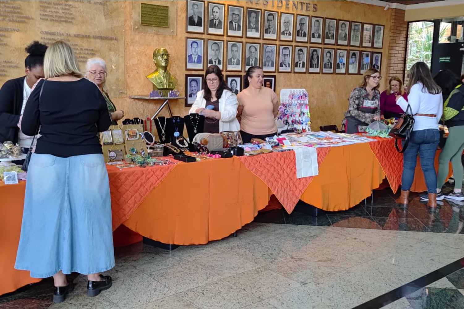 Feira ‘Mogi Feita a Mão’ reúne artesãos assistidos em projeto do Sebrae-SP